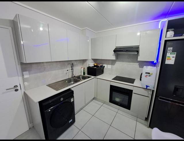 2 BEDROOM APARTMENT FOR SALE IN MOOIKLOOF